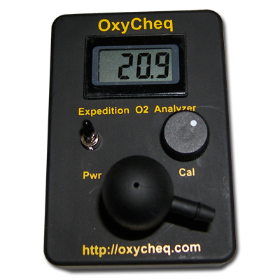 Oxygen Analyzer with Internal Sensor Oxygen Analyzer with Internal Sensor