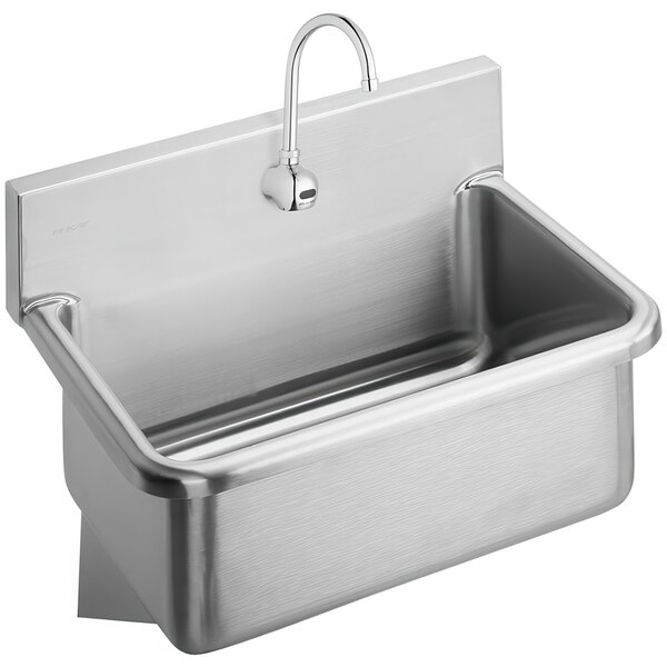 SINGLE SURGEONS SCRUB SINKS-WALL MOUNT